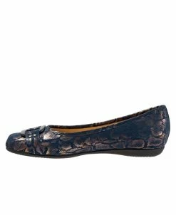 Trotters Sizzle Signature Flat -rings shop 15876265 fpx