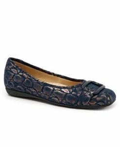 Trotters Sizzle Signature Flat -rings shop 15876271 fpx