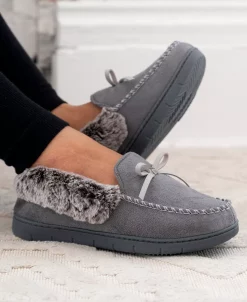 Isotoner Signature Women's Microsuede Rae Comfort Moccasin Slippers -rings shop 23205880 fpx